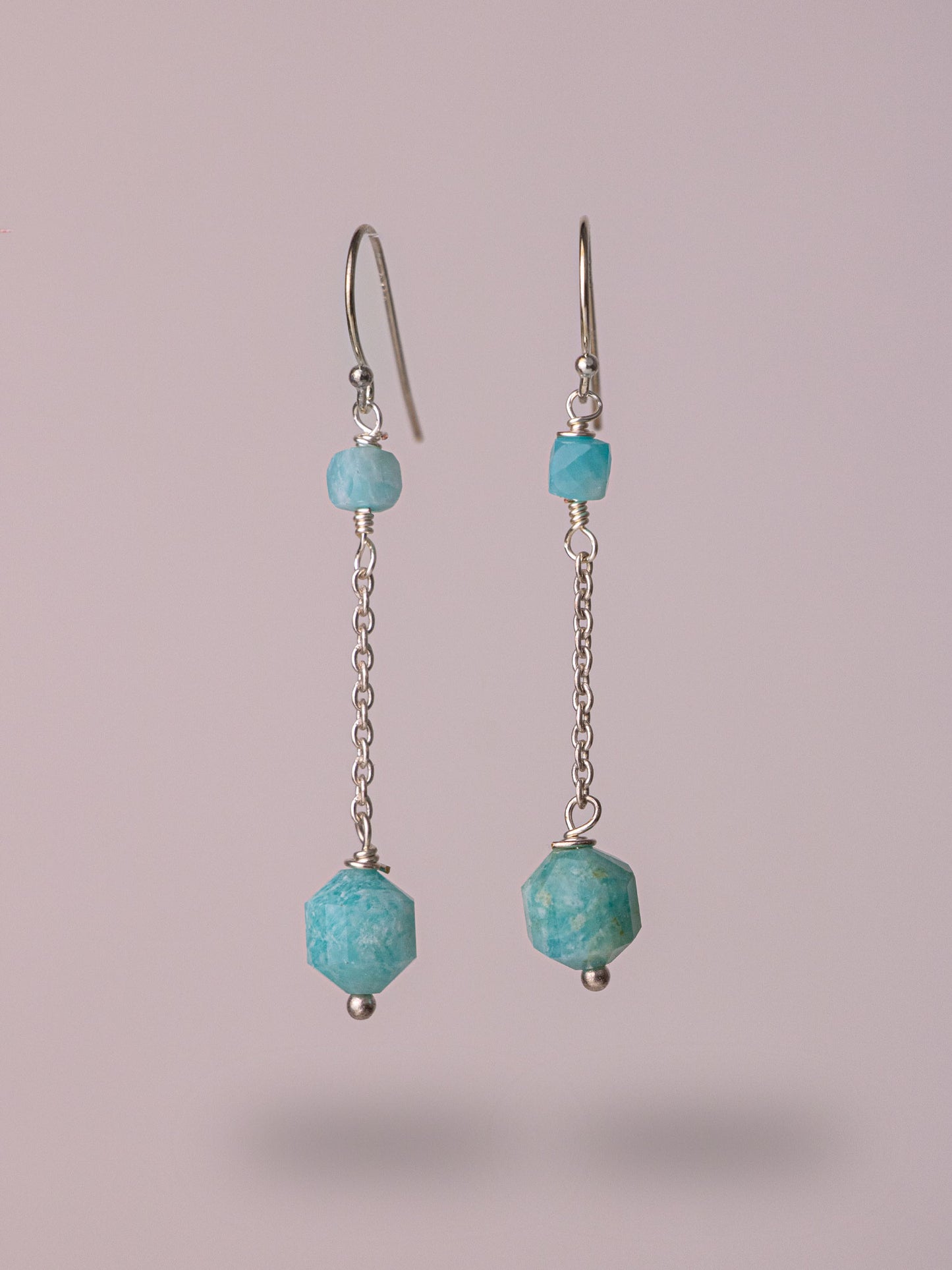 Ασημένια κρεμαστά σκουλαρίκια με Λάριμαρ κατασκευασμένα από ασήμι 925.