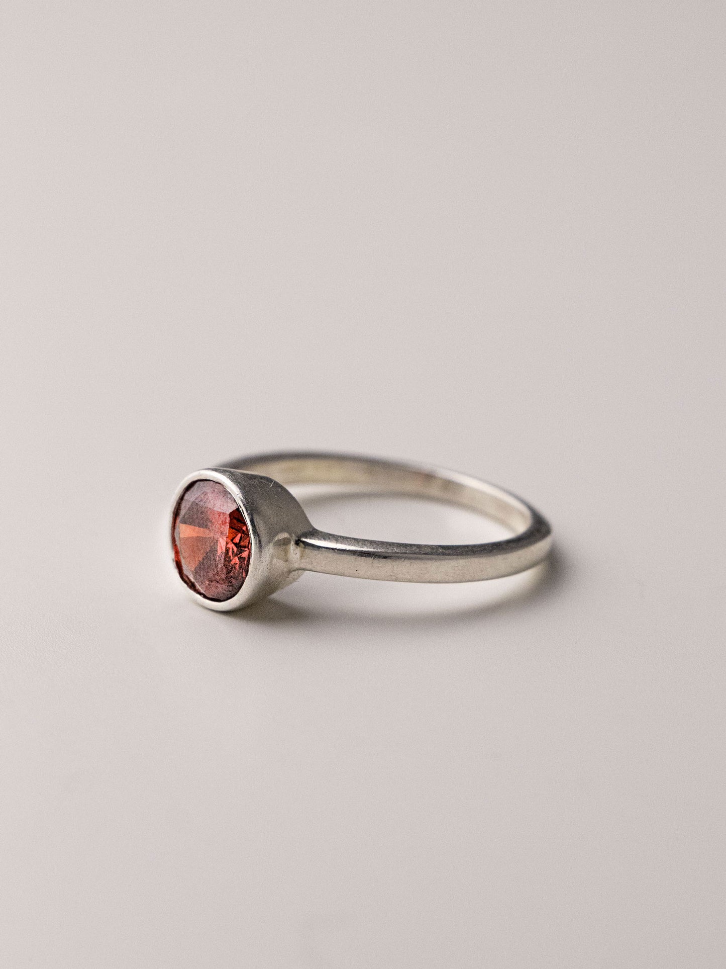 MELODY SILVER RING - Red