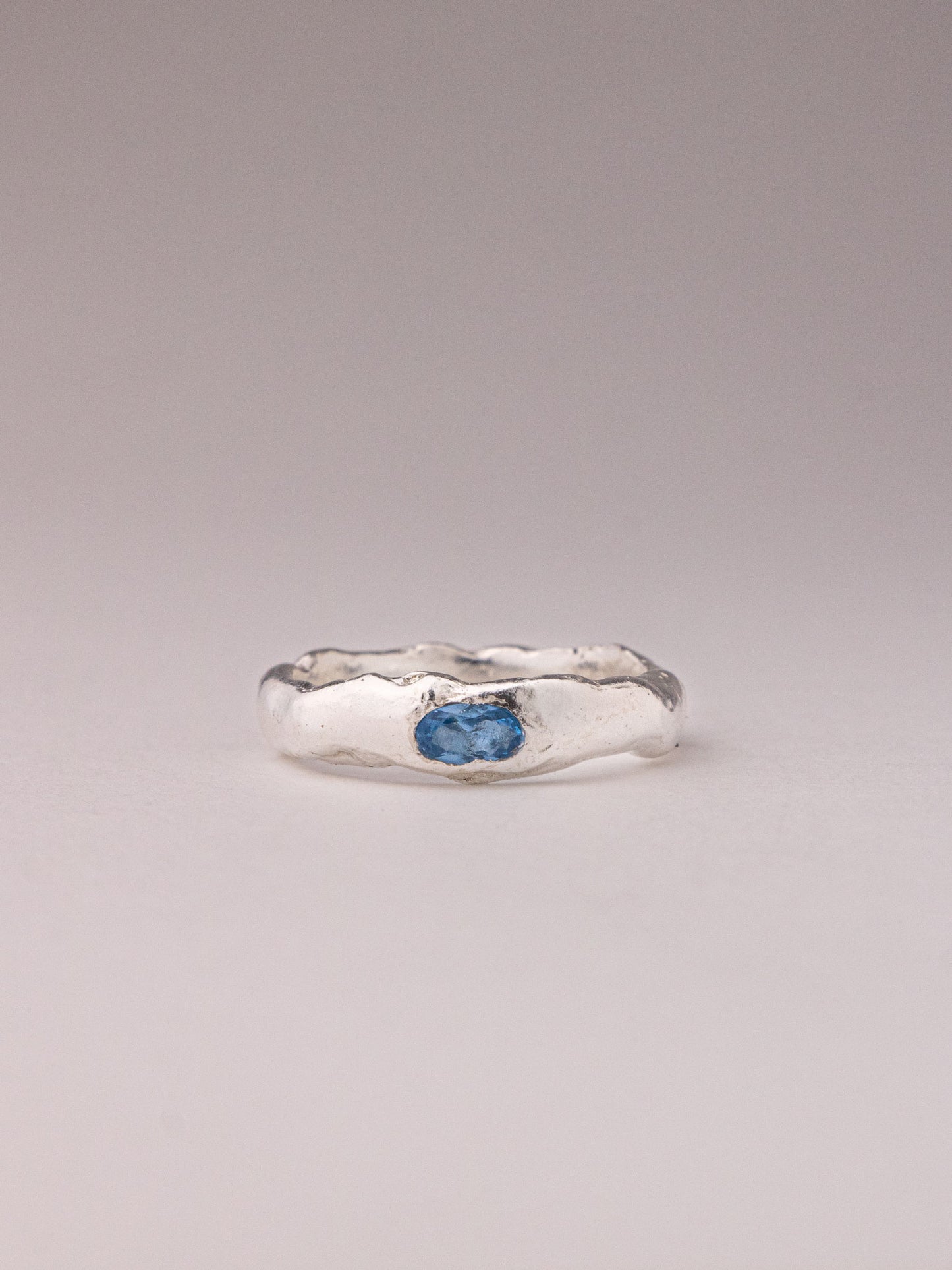 Χειροποίητo χυτό ασημένιο δαχτυλίδι με ζιργκόν