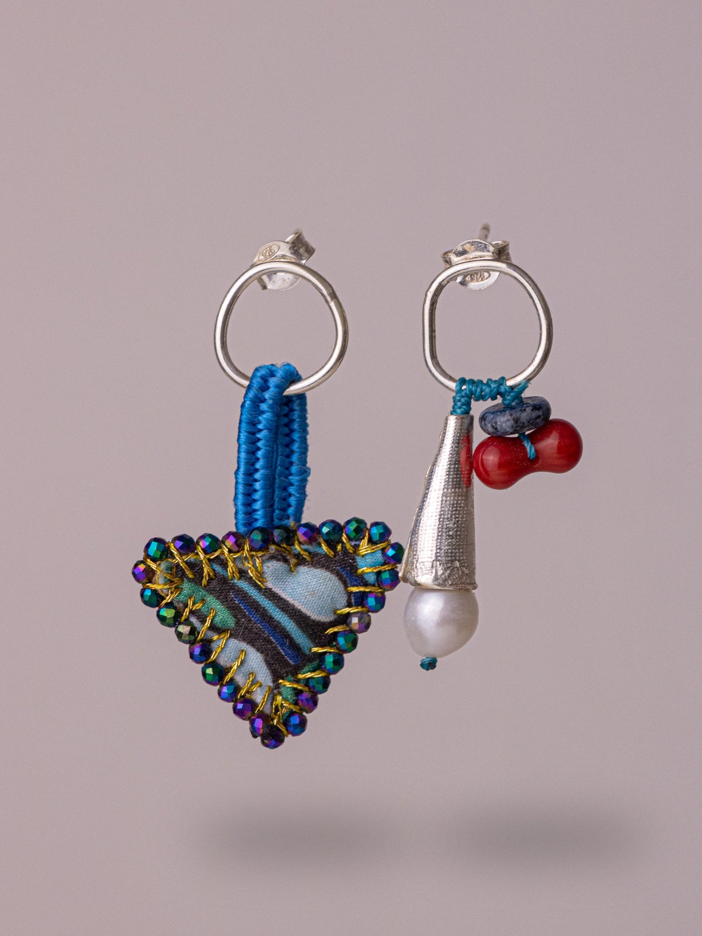 Χειροποίητα σκουλαρίκια από καθαρό ασήμι με μαργαριτάρι και κοράλλι ημιπολύτιμους λίθους