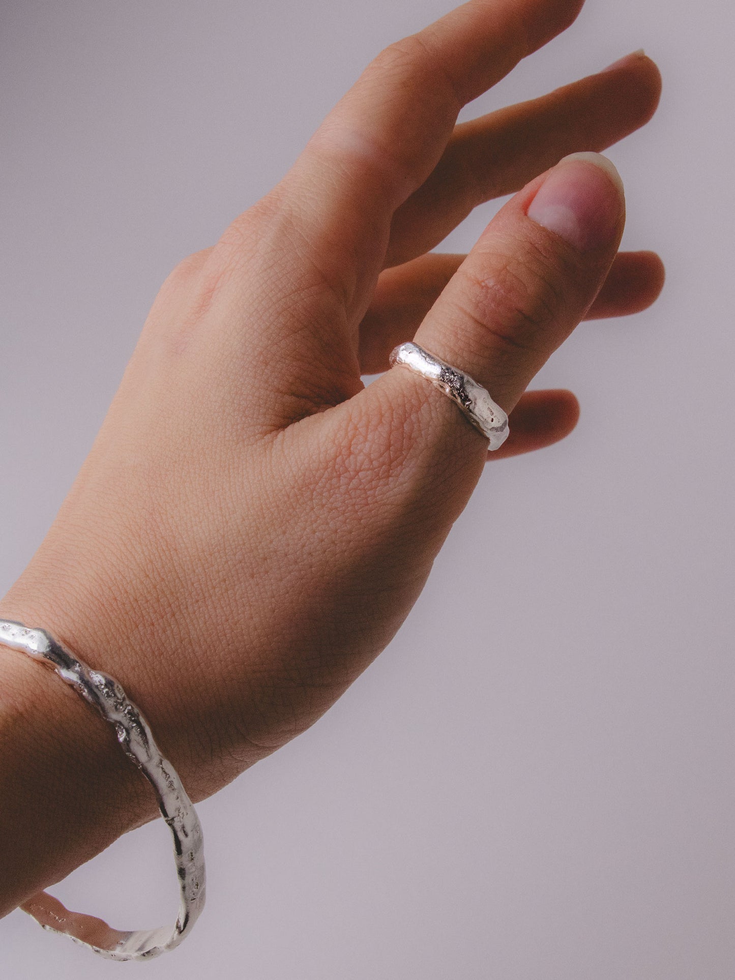 Χειροποίητo χυτό ανοιγόμενο δαχτυλίδι από ασήμι 999