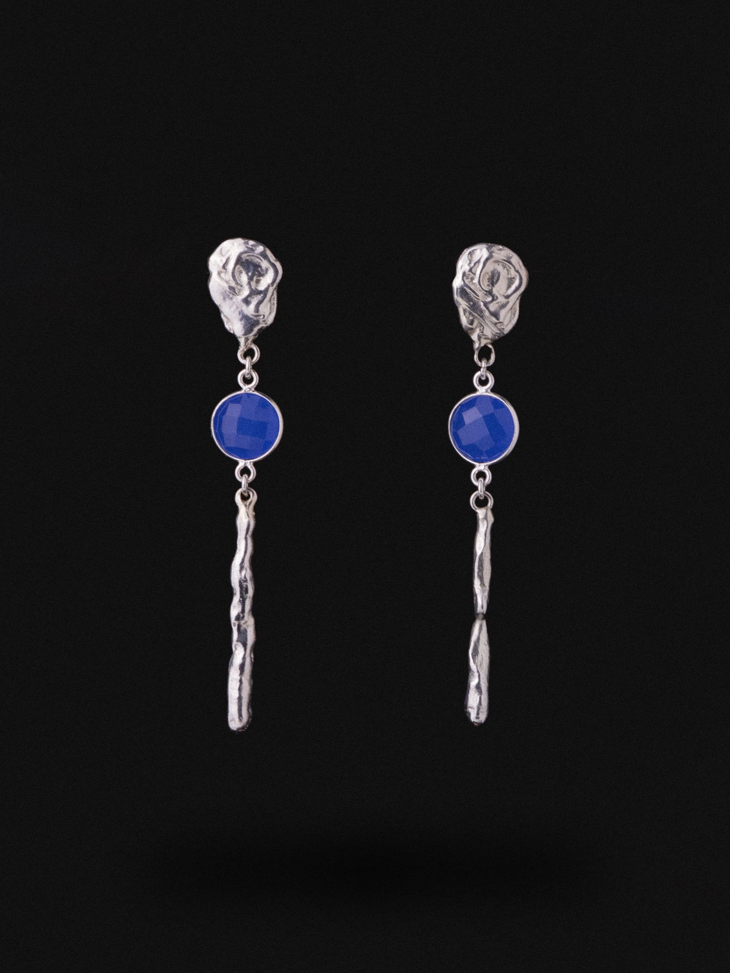 Χειροποίητα κρεμαστά σκουλαρίκια από ασήμι 999 με Μπλε Χαλκηδόνιο