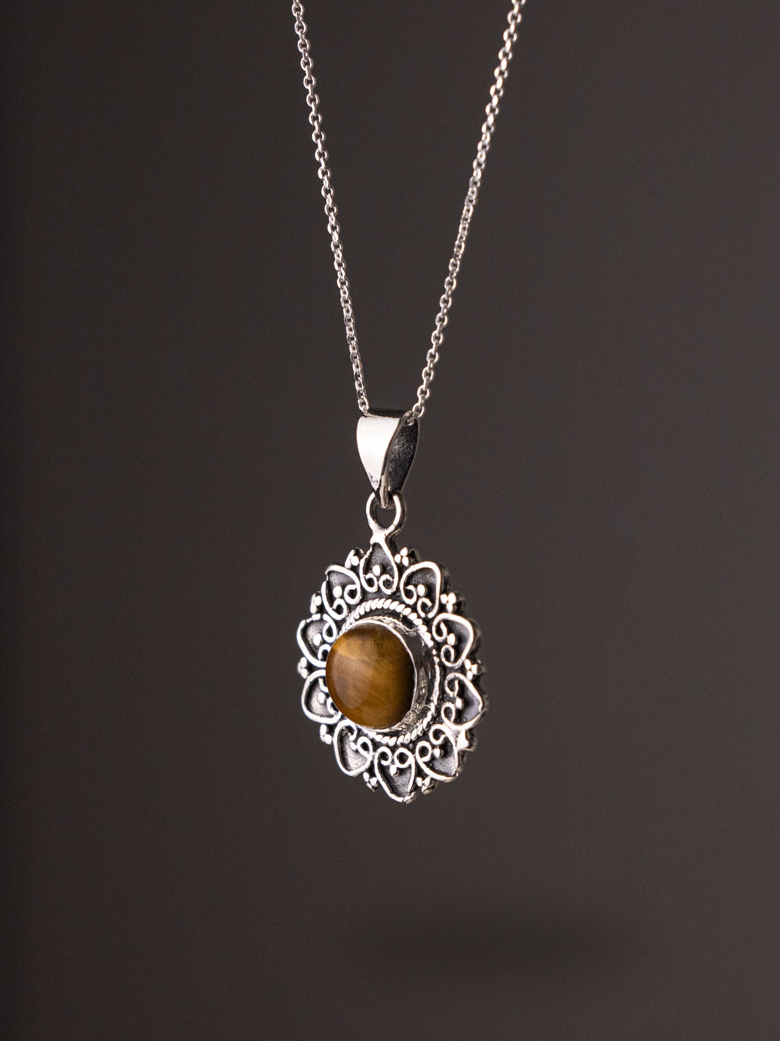 Ασημένιο μενταγιόν με Μάτι της Τίγρης κατασκευασμένο από ασήμι 925