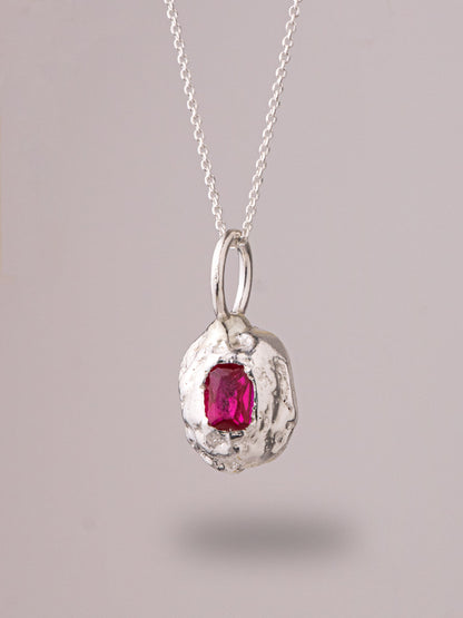 PETRA SILVER NECKLACE - Fuchsia