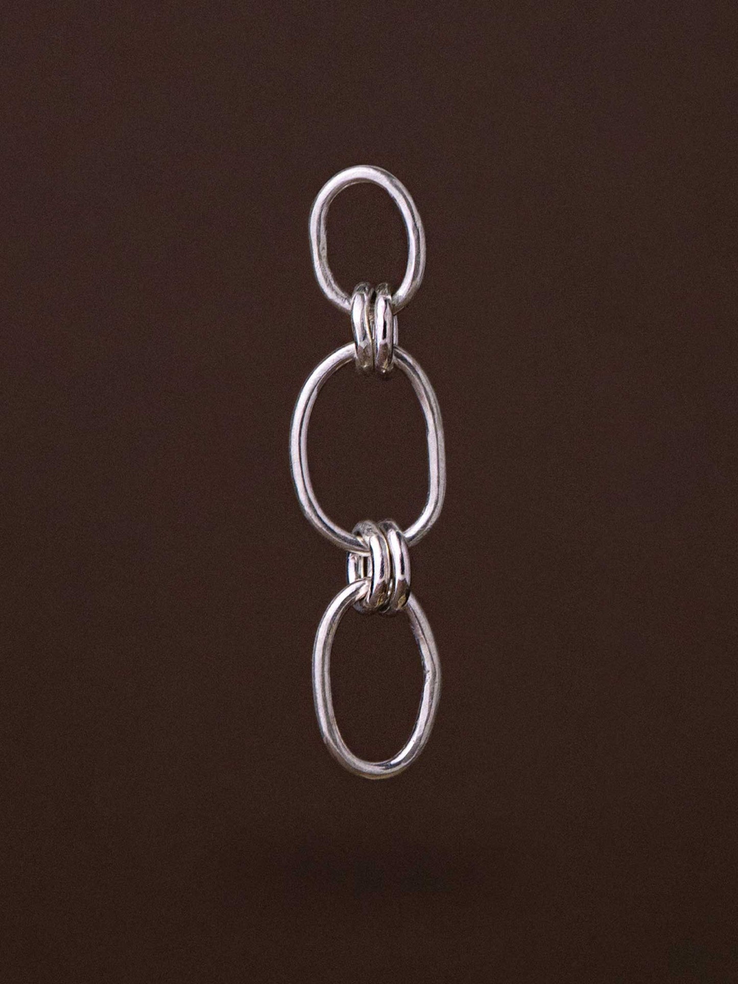 Ασημένια κρεμαστά σκουλαρίκια με αλυσίδα από χειροποίητους κρίκους