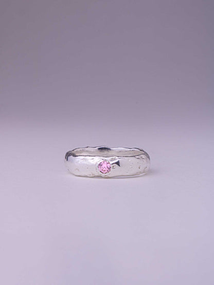 Χειροποίητo χυτό δαχτυλίδι από καθαρό ασήμι με ροζ Cubic Zirconia